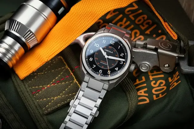 Robuste Option: die Circula ProTrail Automatik mit neuem, gehärtetem Edelstahlband