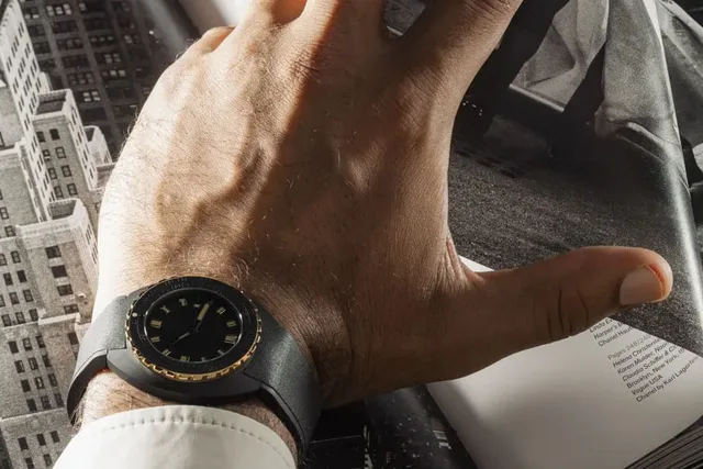 Doxa: SUB 300β Sharkhunter - für das moderne Stadtleben