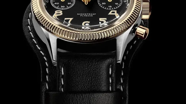 Mit der 417 C legen Hanhart und Chronos eine limitierte Version des Bundeswehr-Fliegerchronographen in Stahl und Bronze auf