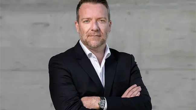 Arnold & Son und Angelus CEO Bertrand Savary