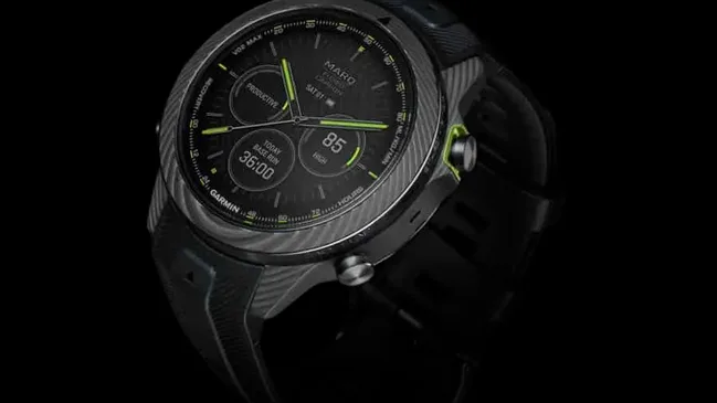 Die Garmin MARQ Athlete Carbon Edition ist auf Sportler zugeschnitten