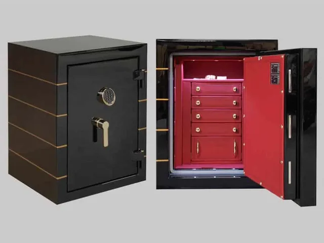 Hansa Tresor bietet eine große Vielfalt an Tresoren, die auch innen unterschiedlich gestaltet werden können.