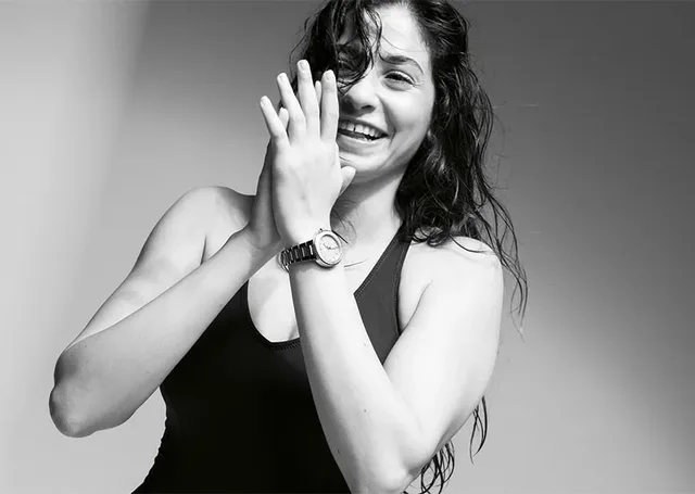 Yusra Mardini mit Oris Aquis Date 36,5 mm