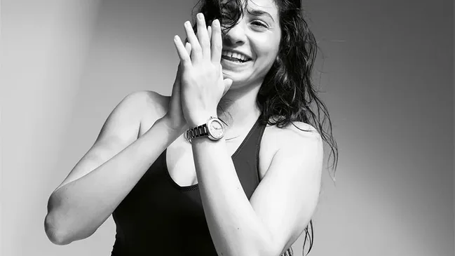Yusra Mardini mit Oris Aquis Date 36,5 mm