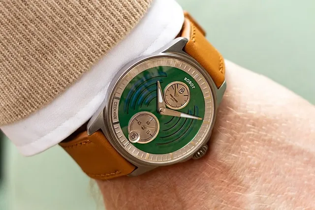 Robot Watches Aerodynamic Green