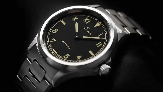 Sinn hat mit Juwelier Altherr eine limitierte Version der 556 aufgelegt