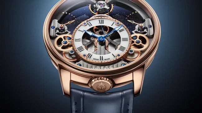 Die Time Pyramid 42.5 von Arnold & Son beeindruck mit ihrer sichtbaren Mechanik