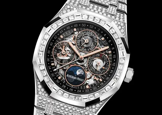 Audemars Piguet Royal Oak Ewiger Kalender Sonderedtionen Ref. 26625BC.ZZ.1223BC.02