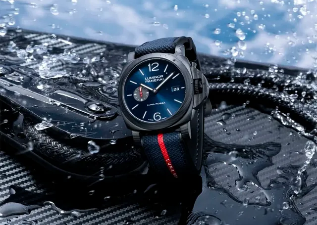 Panerai: Luminor Luna Rossa Carbotech