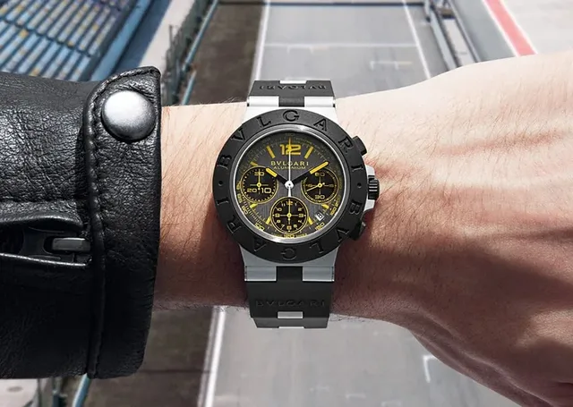 Bulgari Aluminium x Gran Turismo, Uhr, anthrazitfarbenes Zifferblatt