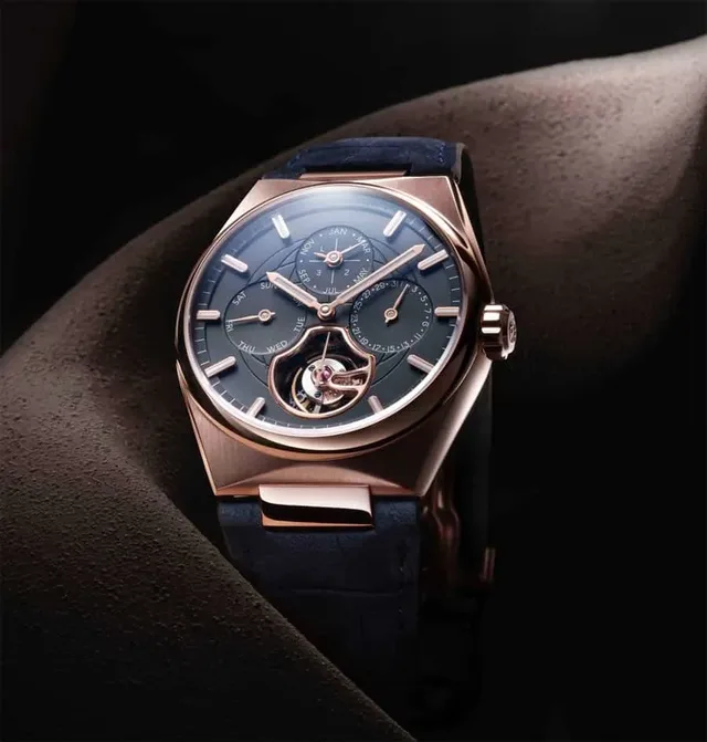 Das Frederique Constant: Highlife Tourbillon Perpetual Calendar Manufacture kombiniert zwei große Komplikationen