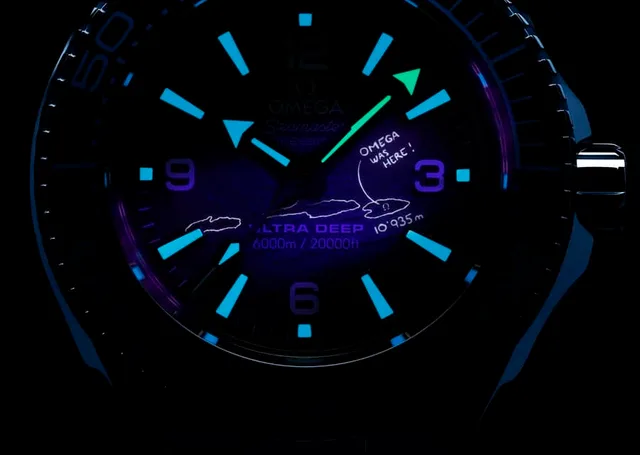 Stimmungsvolle Spielerei: Im Dunkeln treten geheime Botschaften zutage