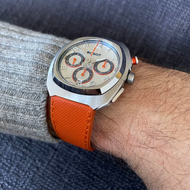 Robot: Robotic One mit Kautschukband in Orange