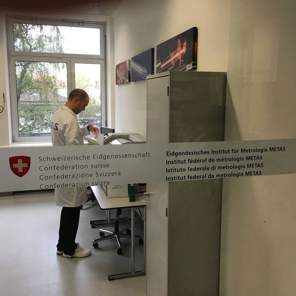 METAS-Prüflabor bei Omega in Biel