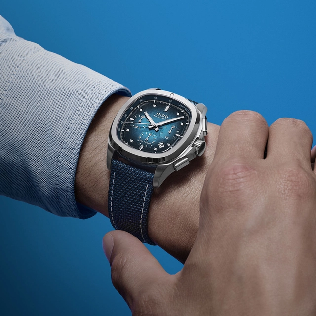 Mido Multifort TV Chronograph blau Wristshot