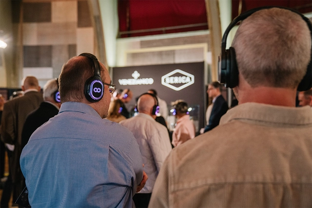 Täglich findet eine redaktionelle Führung statt, bei der alle Marken vorgestellt werden