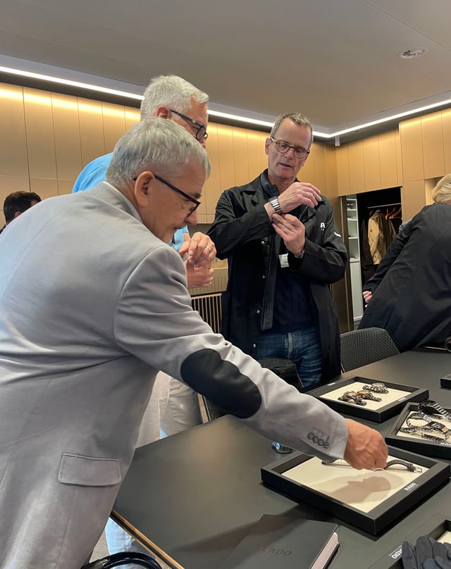 WatchTime-Uhrenreise Schweiz 2025: Uhrenpräsentation bei Rado 