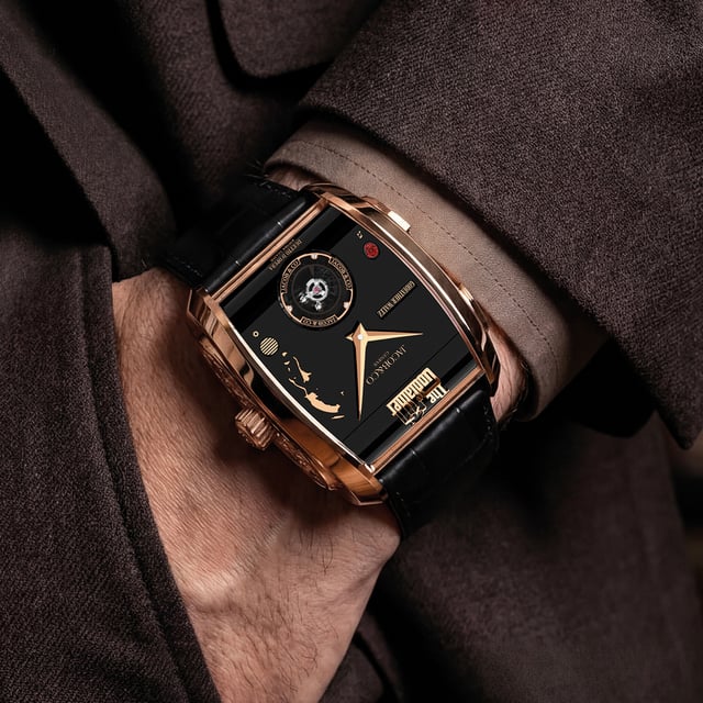 Jacob & Co. Godfather II, goldene Uhr am Handgelenk