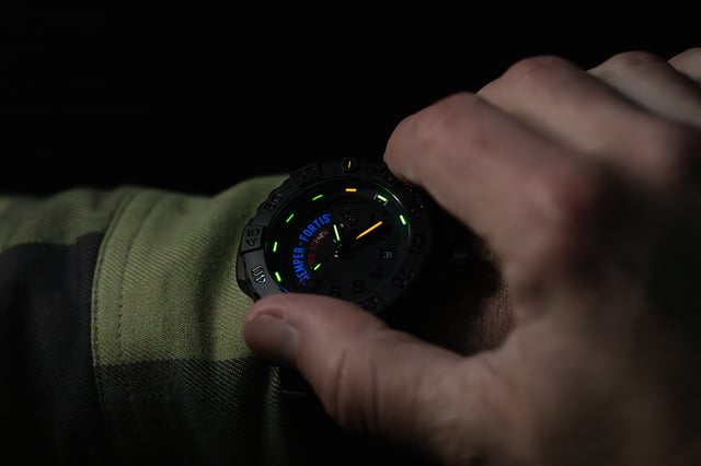 Luminox Navy SEAL 3500 Semper-Fortis: Wristshot, Uhr am Handgelenk