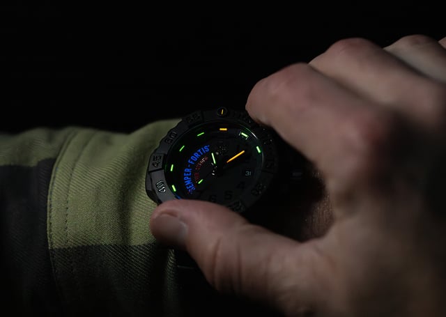 Luminox Navy SEAL 3500 Semper-Fortis: Wristshot, Uhr am Handgelenk