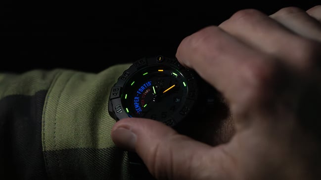 Luminox Navy SEAL 3500 Semper-Fortis: Wristshot, Uhr am Handgelenk