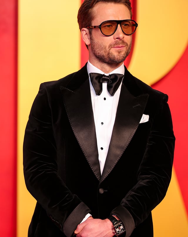 Glen Powell mit TAG Heuer Monaco