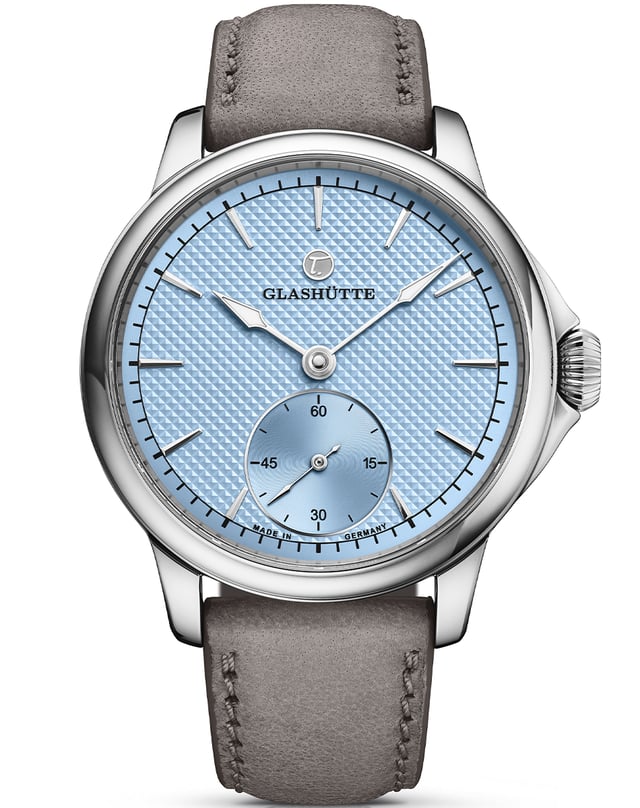 Tutima Patria, Automatikuhr mit hellblauem Zifferblatt