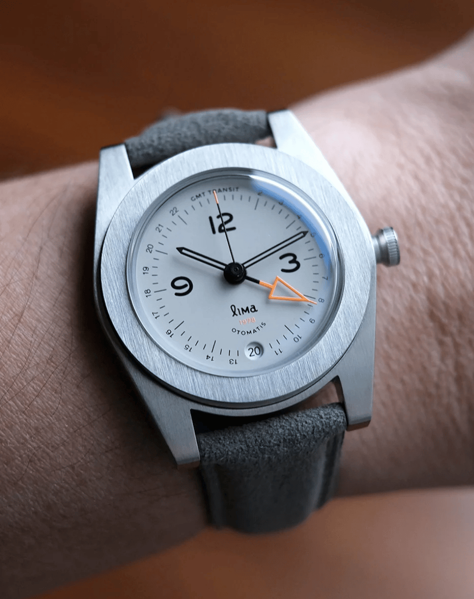 Lima – GMT Transit Grey, Edelstahluhr mit GMT-Funktion und grauem Zifferblatt