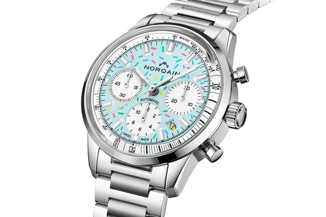 Norqain Freedom Chrono Enjoy Life “Sprinkles”, türkises Zifferblatt