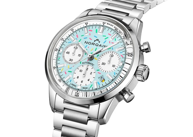 Norqain Freedom Chrono Enjoy Life “Sprinkles”, türkises Zifferblatt