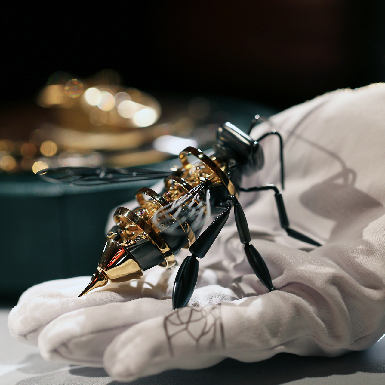 L’Abeille Mécanique von John-Mikaël Flaux