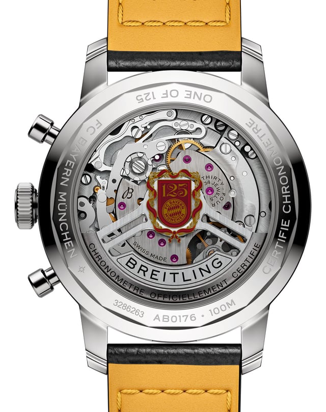 Breitling Top Time B01 125 Years FC Bayern München Boden