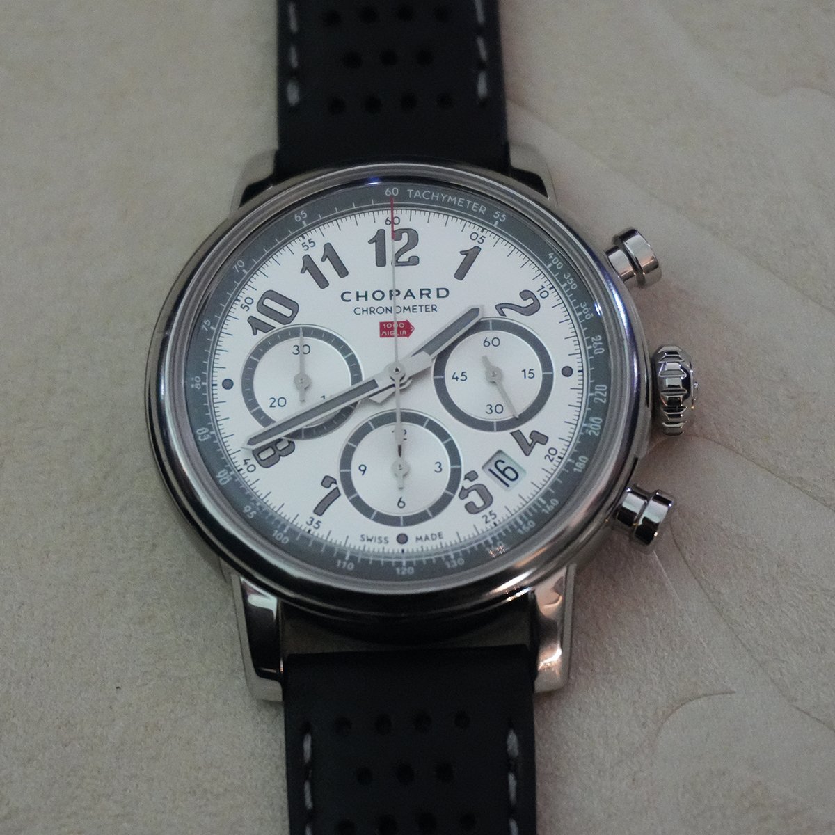 Hands-on Bild: Chopard Mille Miglia Classic Chronograph in Speed Silver