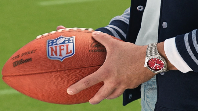 Breitling NFL Chronomat Uhr, Hand American Football