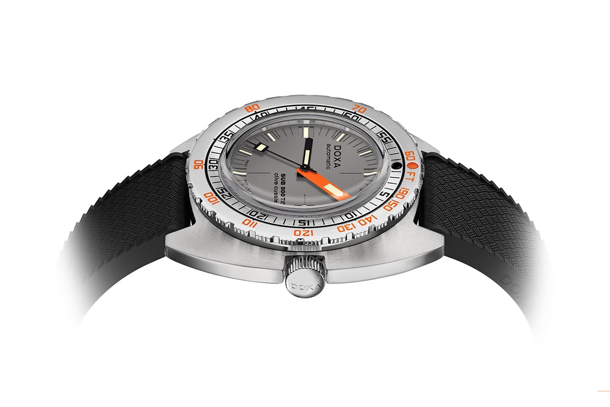 Doxa SUB 300 Ti5 Clive Cussler 