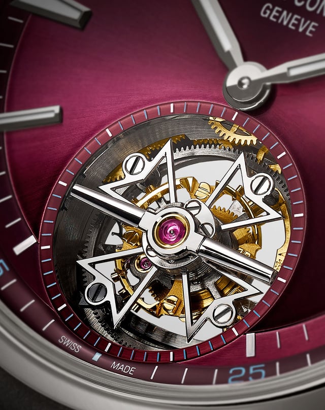 Vacheron Constantin: Overseas Tourbillon Titan mit tiefrotem Zifferblatt Detail
