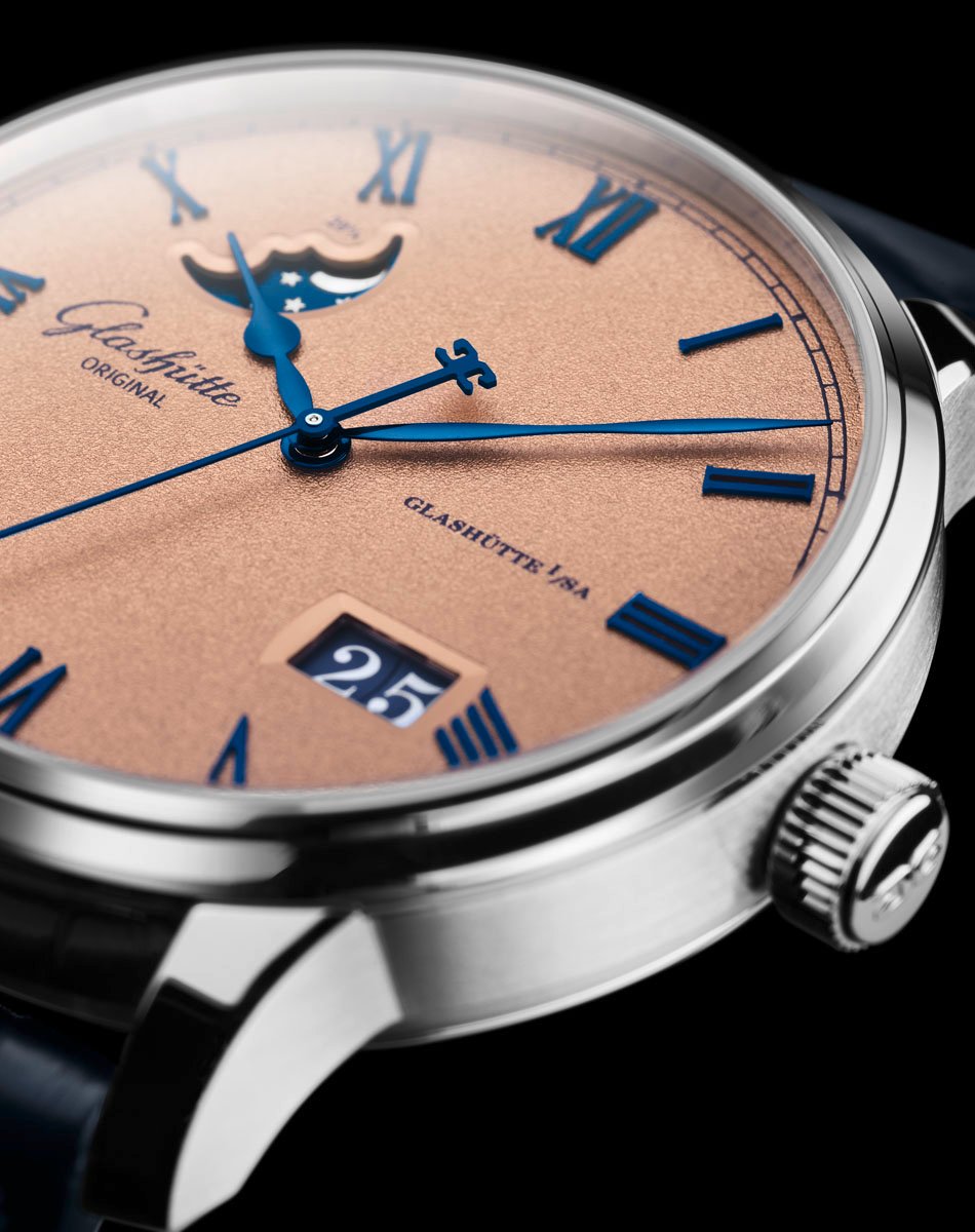 Glashütte Original: Senator Excellence Panoramadatum Mondphase Detail