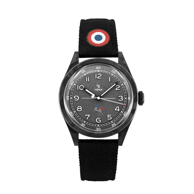 Frontansicht der Yema Flygraf Pilot French Air Force