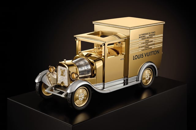 Louis Vuitton Camionnette Gold