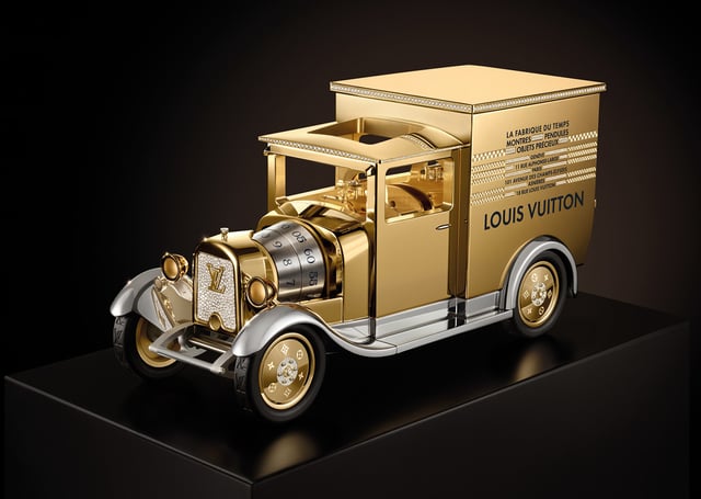 Louis Vuitton Camionnette Gold