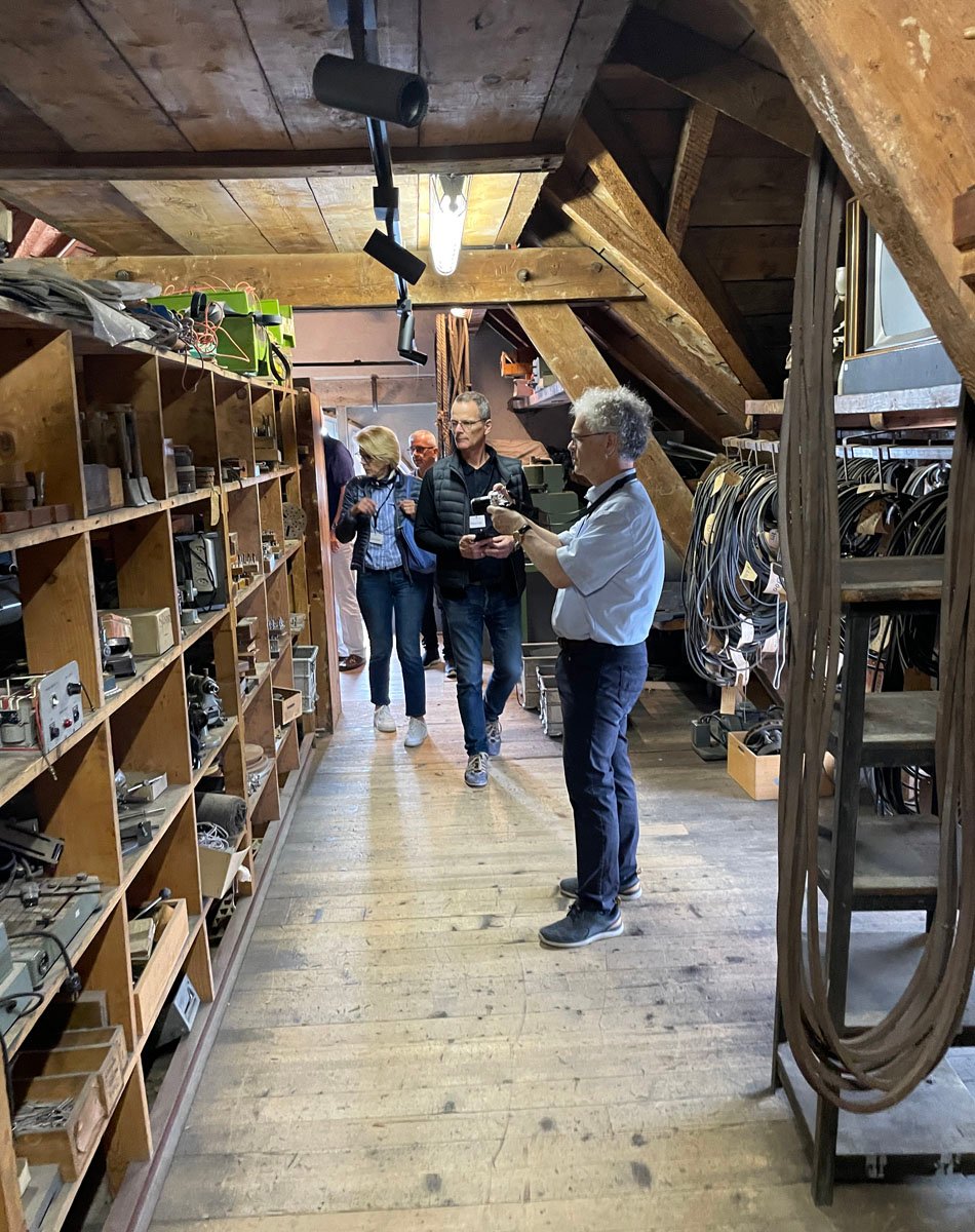 WatchTime-Uhrenreise Schweiz 2025: Auf dem Dachboden von Zenith