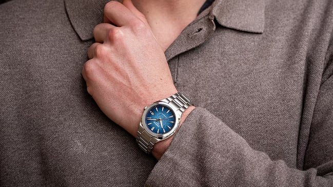 Casio Edifice EFK-200D-2A am Handgelenk