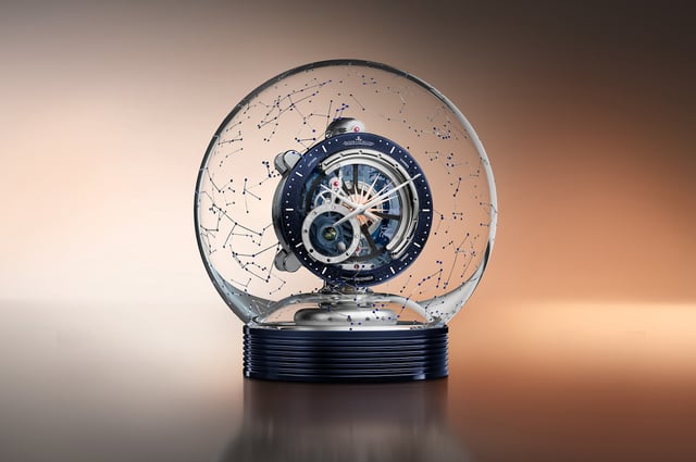 Front der Jaeger-LeCoultre Atmos Hybris Artistica Tellurium