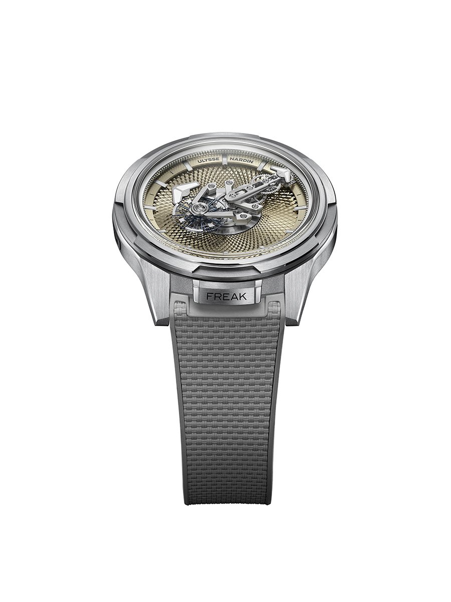 Ulysse Nardin Freak One Blue Guilloché: Frontansicht Uhr