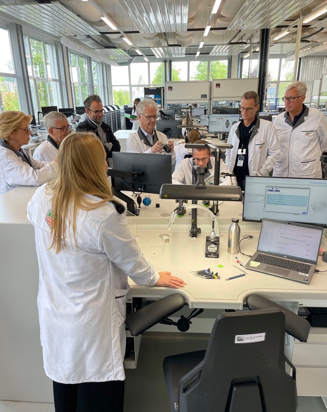 WatchTime Uhrenreise Schweiz 2025: In der TAG-Heuer-Produktion