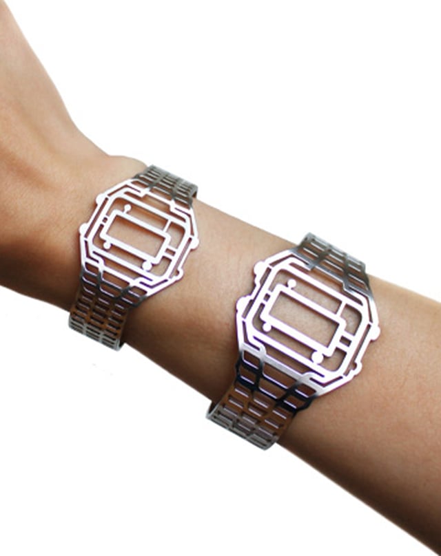 T1mepeace, Armspange in Form einer Armbanduhr aus Silber