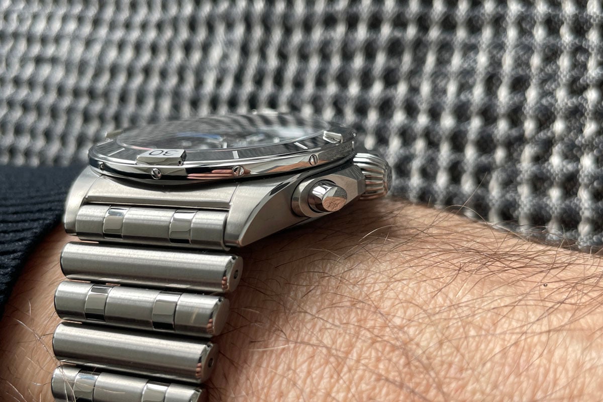 Breitling Chronomat B01 42 Titan Seite und Rouleaux-Band