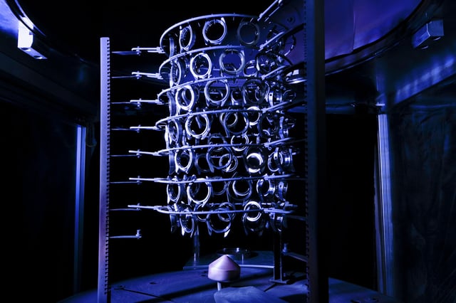 Rado-Comadur: Gehäuse für die Captain Cook im Plasmaofen