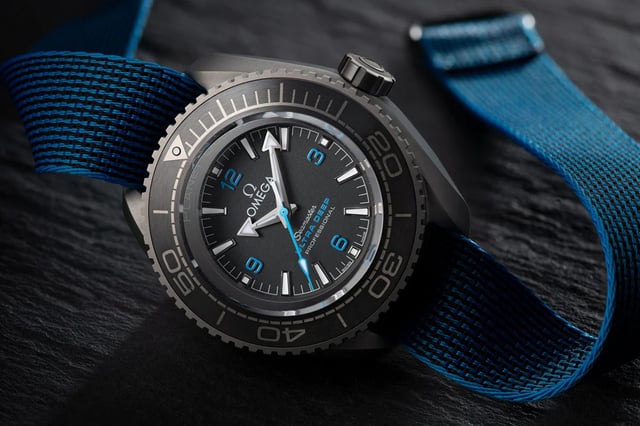 Omega: Seamaster Ultra Deep liegend