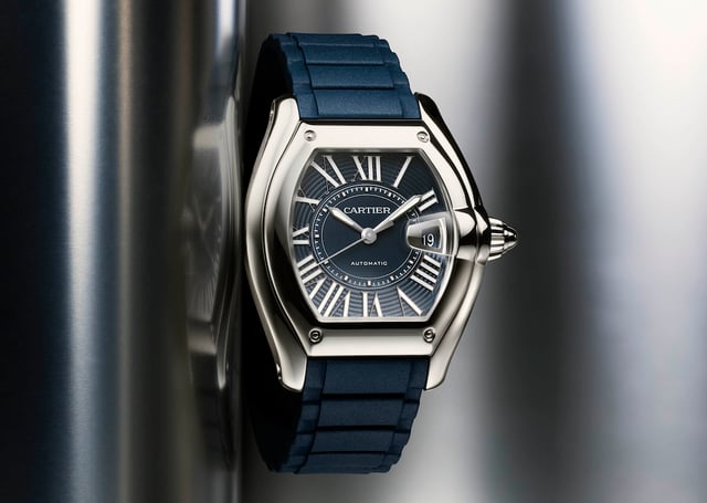 Frontaufnahme der Cartier Roadster mit Armband